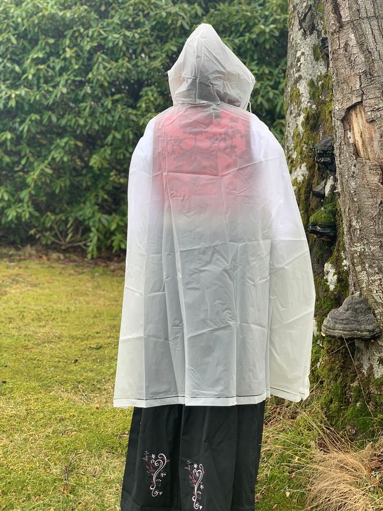 Regncape til bunad og festdrakt